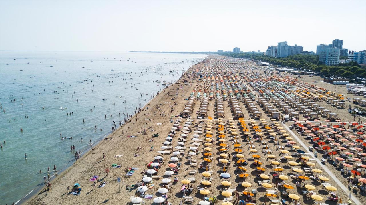 Summer Villas Lignano Sabbiadoro Eksteriør bilde